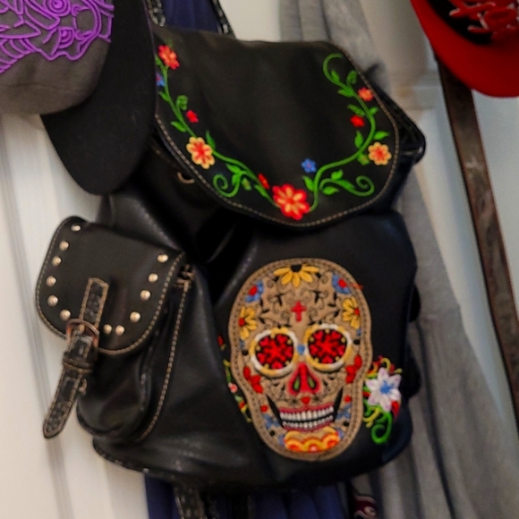 Authentic leather backpack - Picture 1 of 1